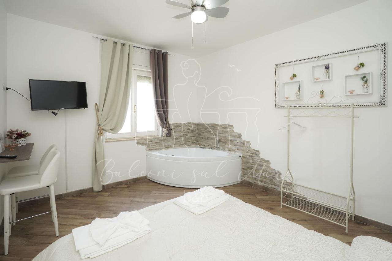 Balconi Sul Mare Bed and Breakfast Otranto Eksteriør billede
